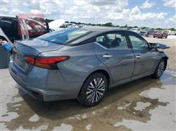 نیسان ئەلتیما